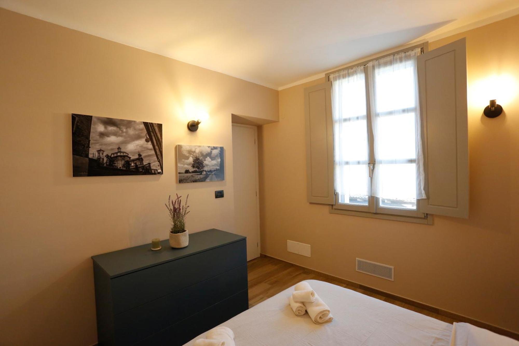 Via Roma Guest House Cherasco Exterior foto
